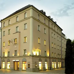Hotel Centro Weisser Hase, Passau